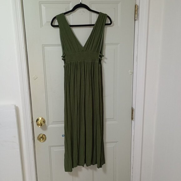 Just Found Maxi Dress XL Empire Court Olive Green V Neck With Smocked Waist - Picture 6 of 9